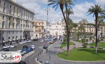 Imagen de vista previa de la cámara web Rome - Piazza Cavour